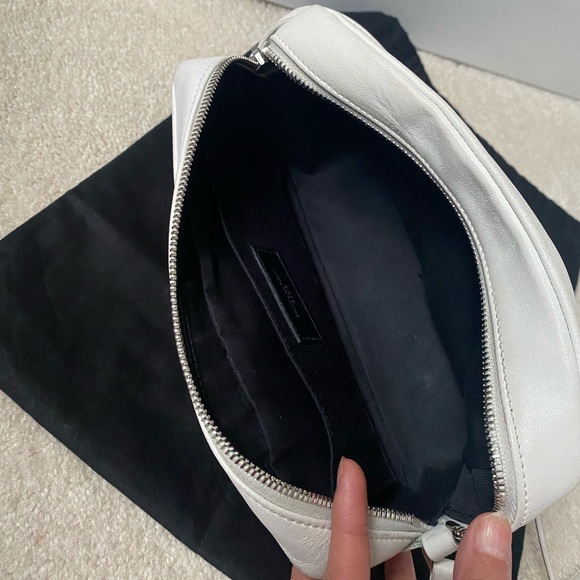 SOLD **AUTHENTIC YSL HANDBAG** - Picture 10 of 16